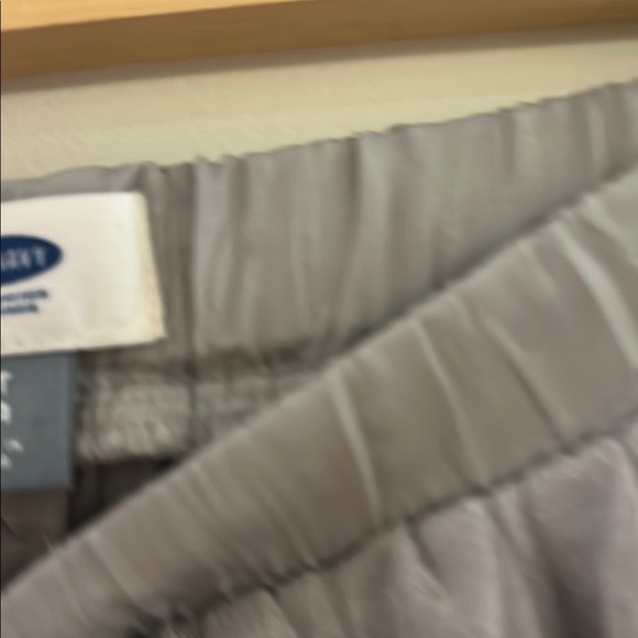 Old Navy Gray Bubble Mini Skirt - Picture 4 of 6